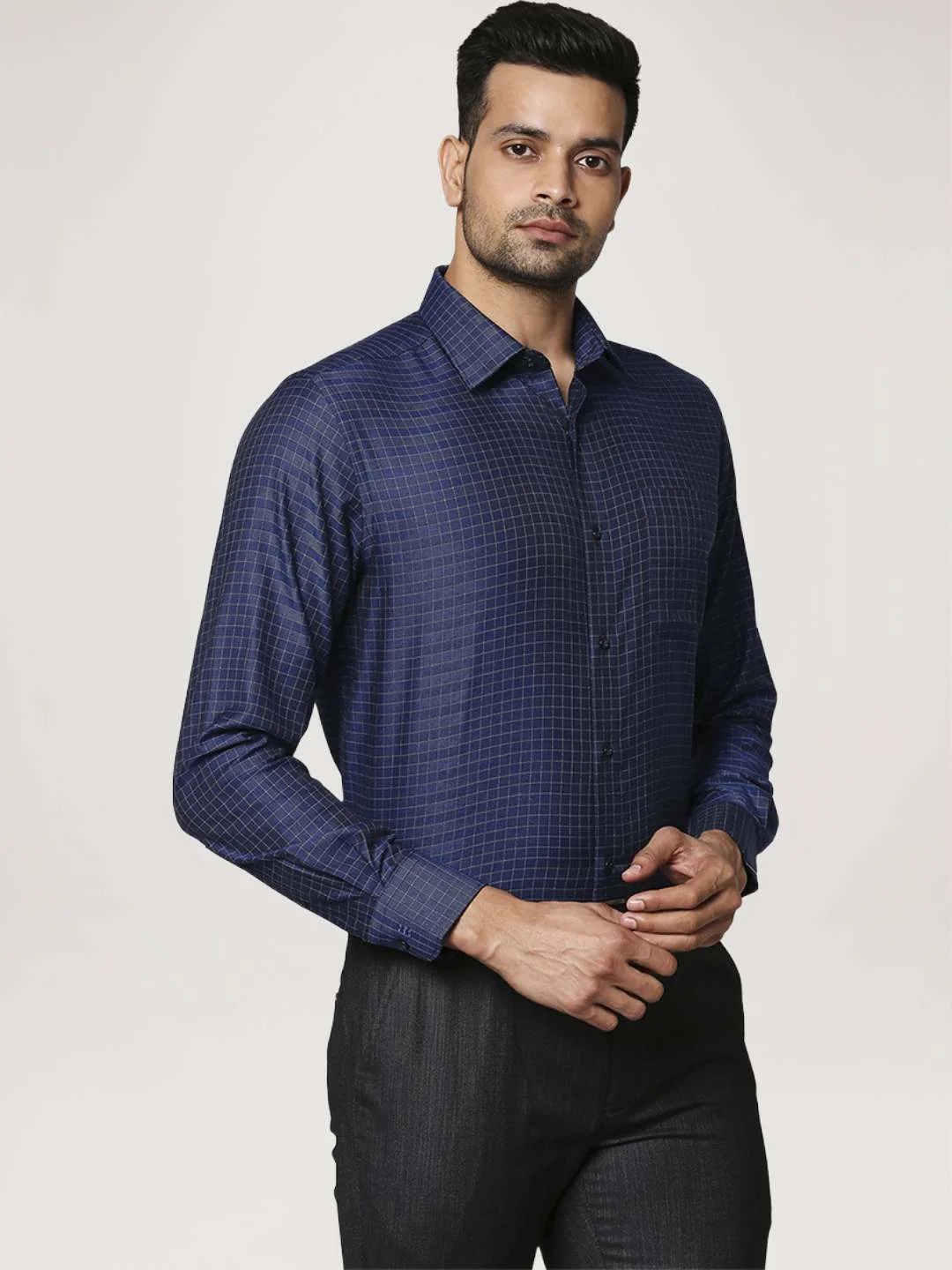 Men Blue Contemporary Fit Checks Cotton Cut Collar Shirts - Image 4