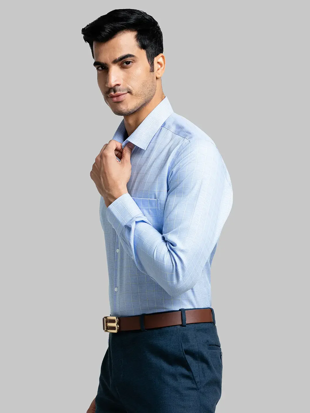 Men Blue Contemporary Fit Checks Cotton Cut Collar Shirts - Image 3