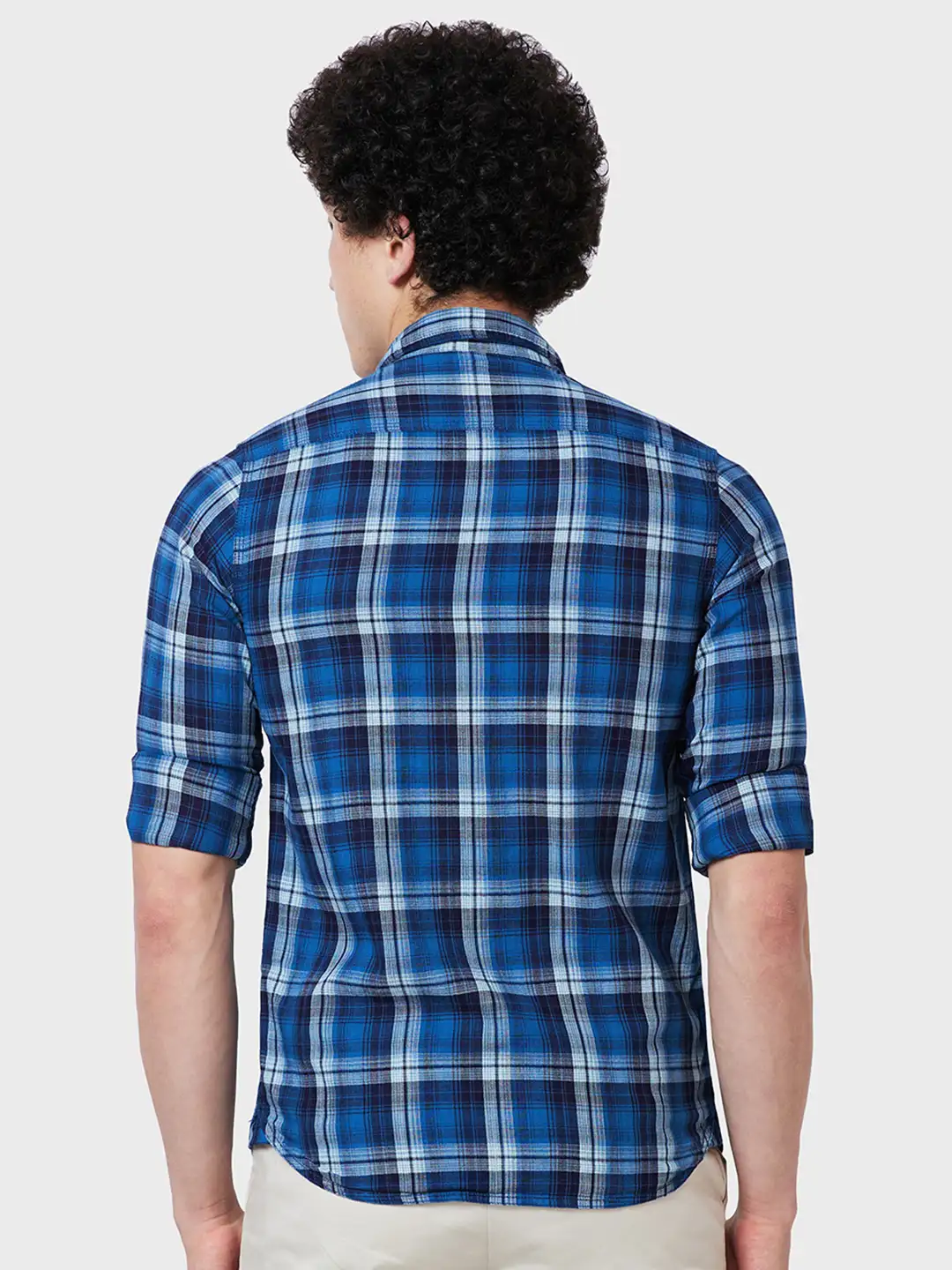 Men Blue Contemporary Fit Checks Cotton Full Sleeve Shirts - Image 4