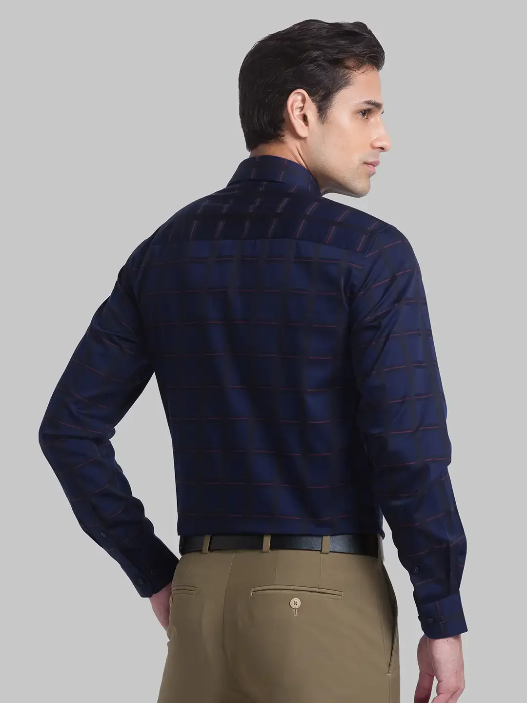 Men Blue Contemporary Fit Checks Cotton Shirts - Image 4