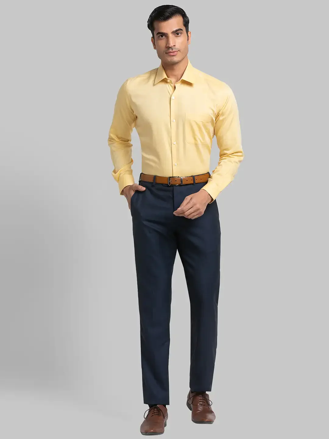 Men Blue Contemporary Fit Checks Polyester Blend Trouser - Image 5