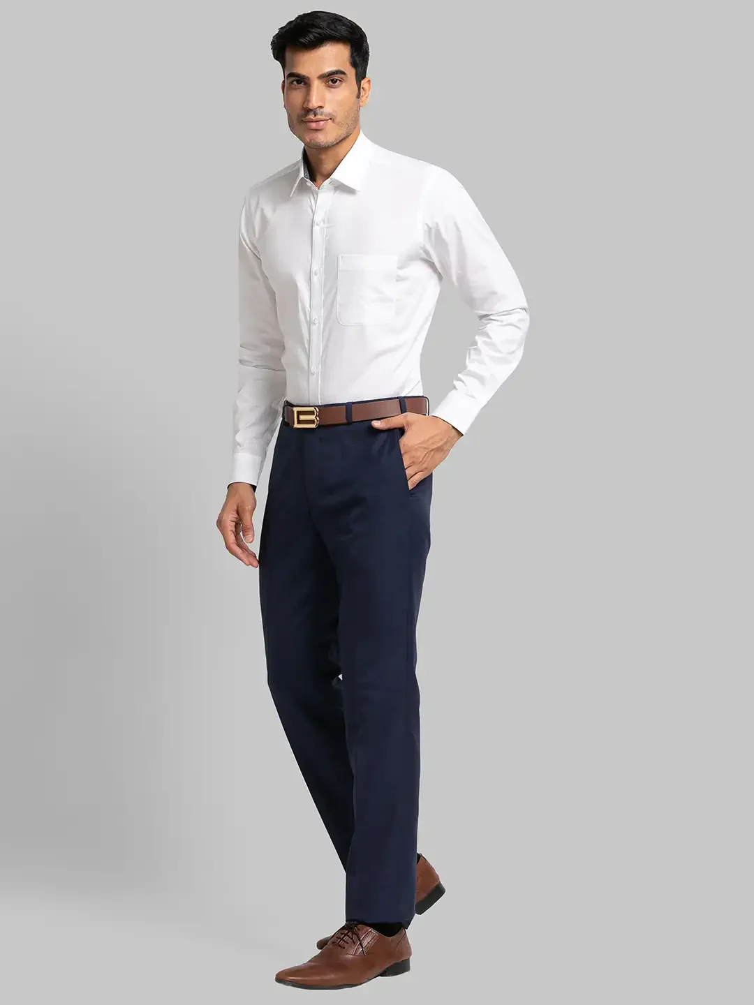 Men Blue Contemporary Fit Checks Polyester Blend Trouser - Image 5
