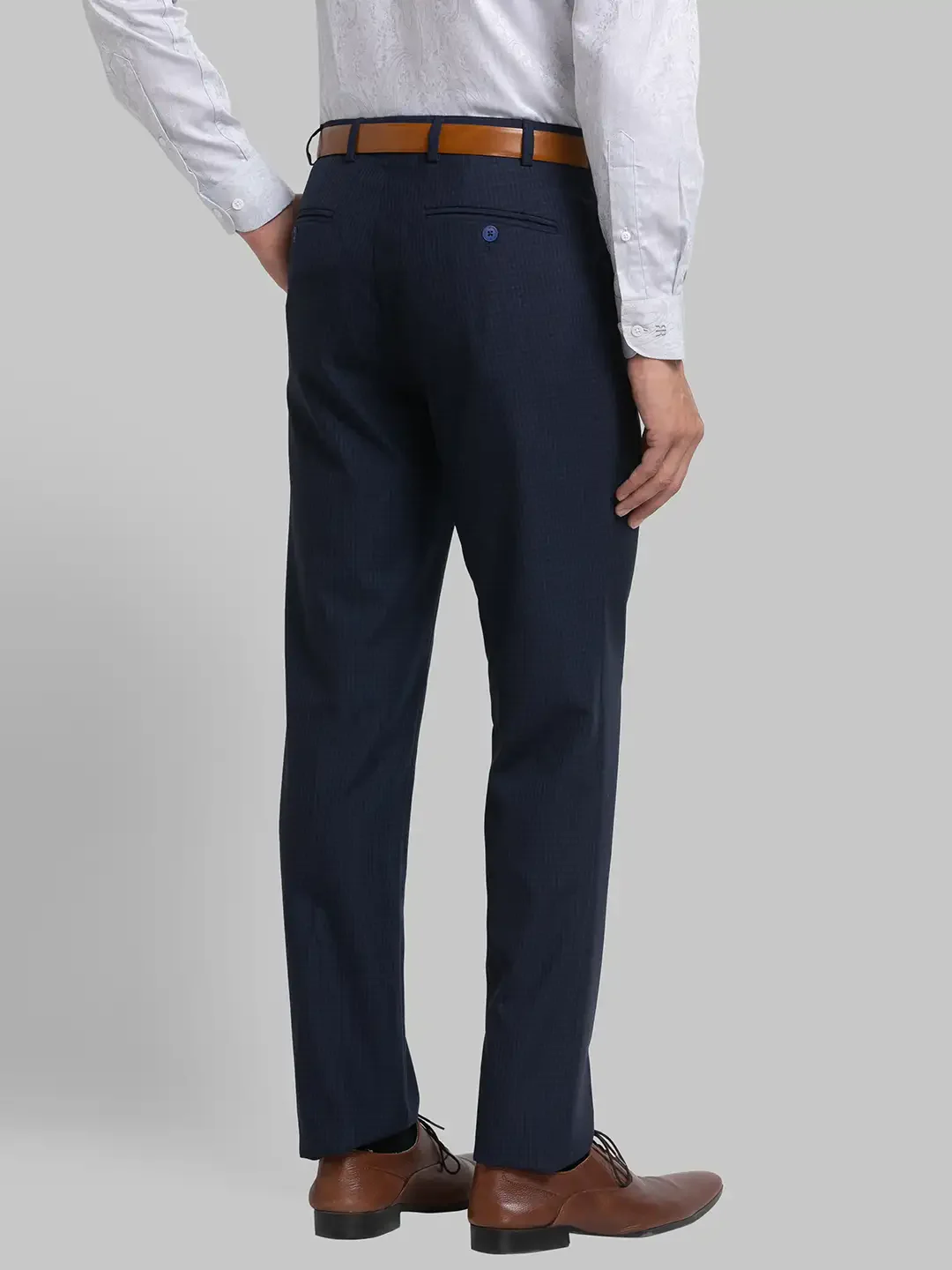 Men Blue Contemporary Fit Checks Polyester Blend Trouser - Image 4