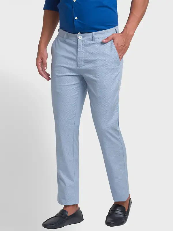 Men Blue Contemporary Fit Print Cotton Blend Trouser - Image 3
