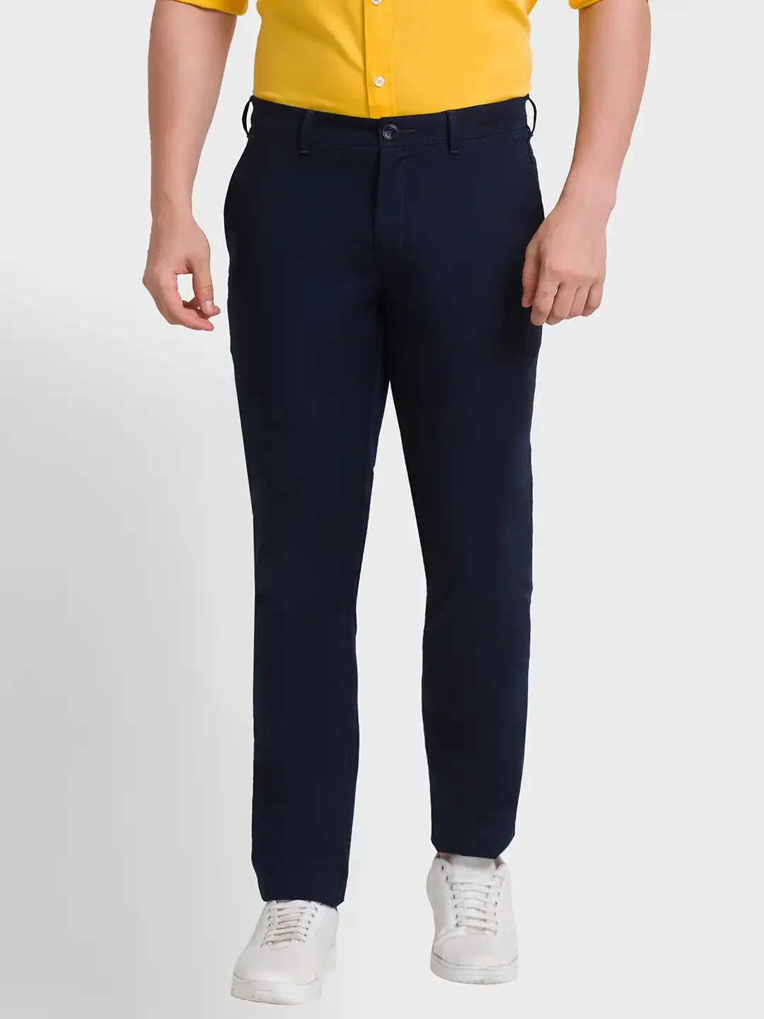 Men Blue Contemporary Fit Solid Piece Dyed Cotton Blend Trouser