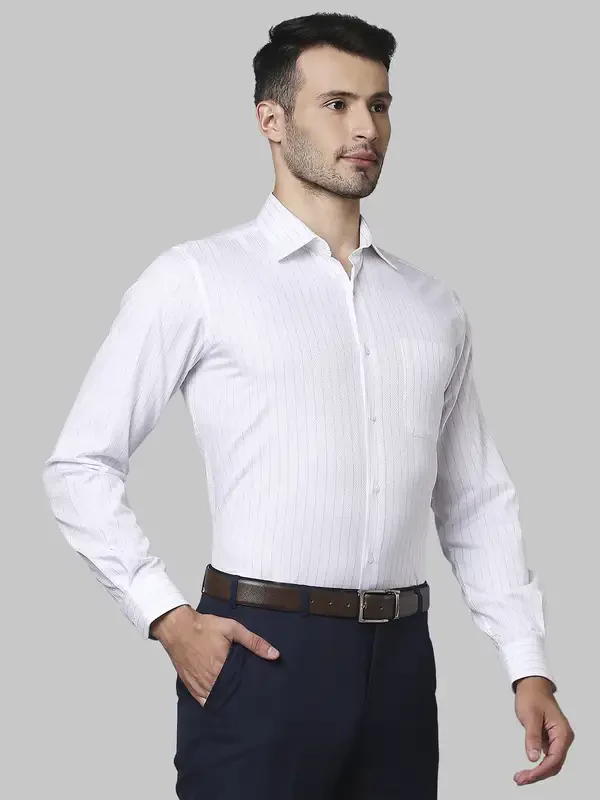 Men Blue Contemporary Fit Stripe Cotton Shirts - Image 2