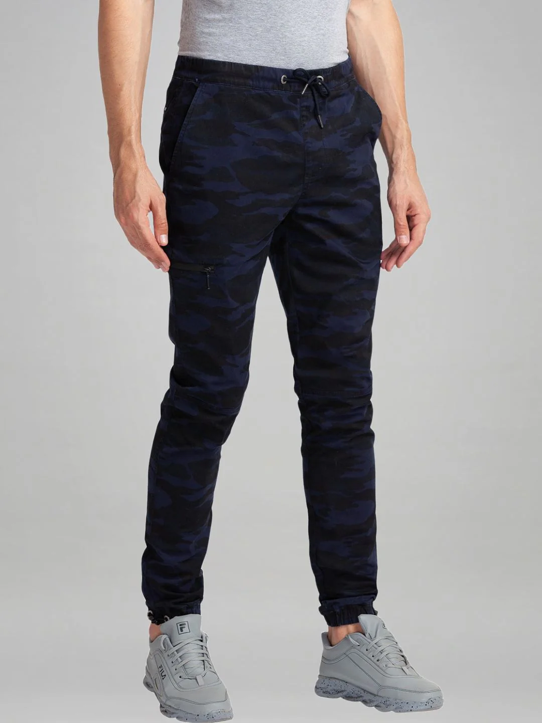 Men Blue Lrt Fit Print Cotton Blend Trouser - Image 5