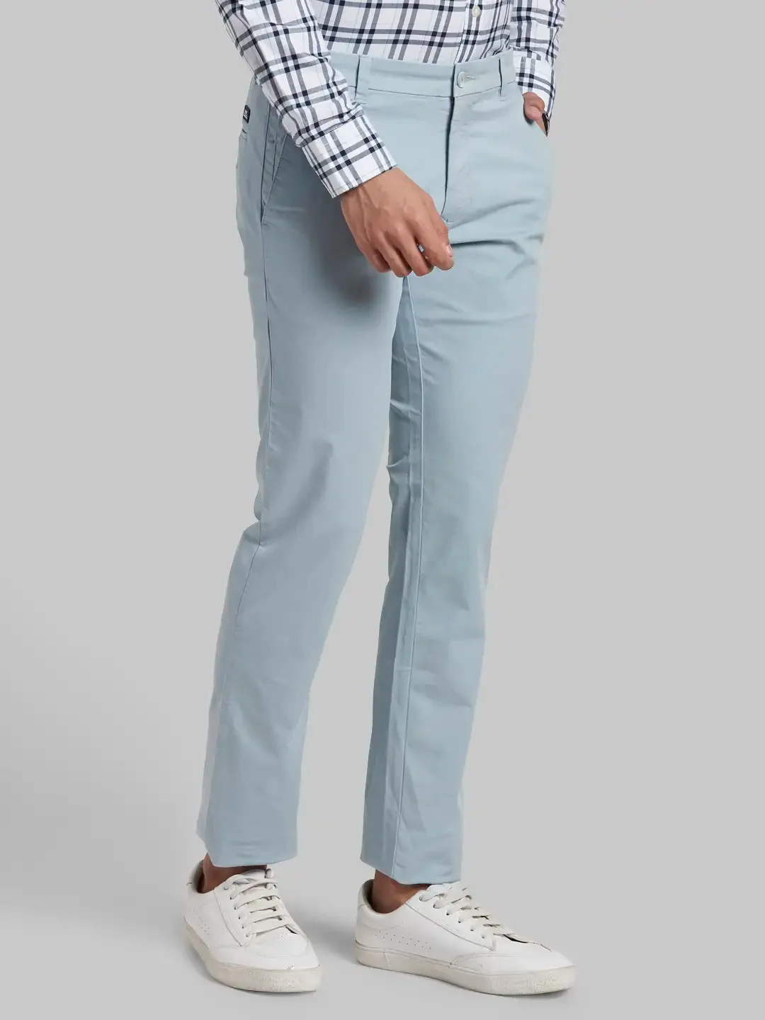 Men Blue Lrt Fit Rfd Overdyed Cotton Blend Trouser - Image 2