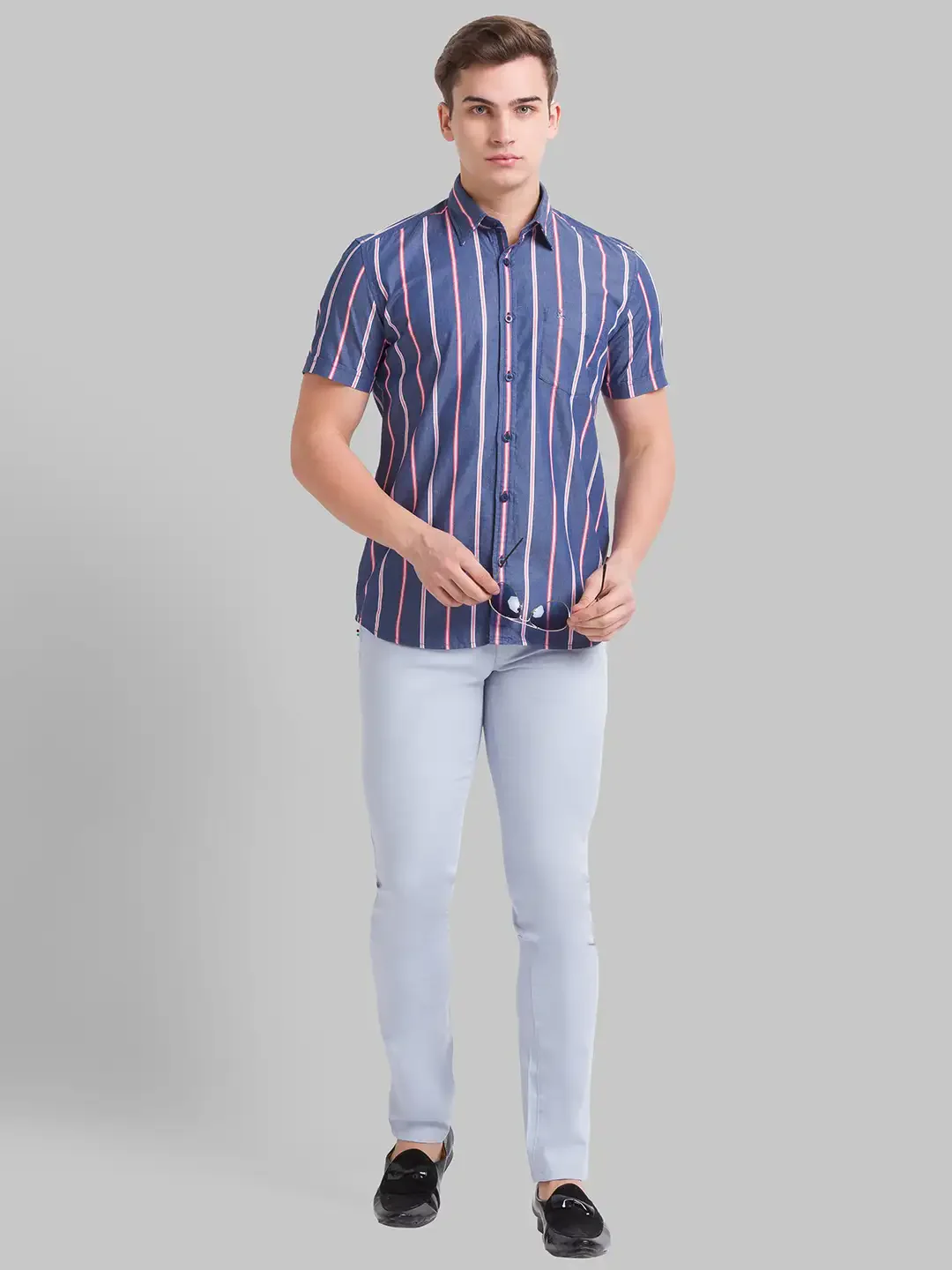 Men Blue Lrt Fit Solid Cotton Blend Trouser - Image 5