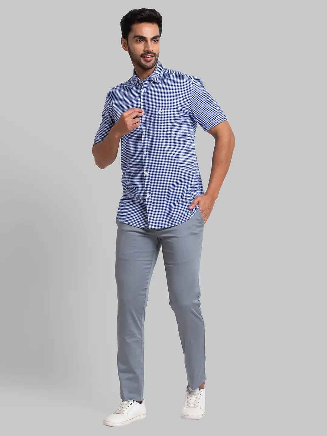 Men Blue Lrt Fit Solid Cotton Blend Trouser - Image 5