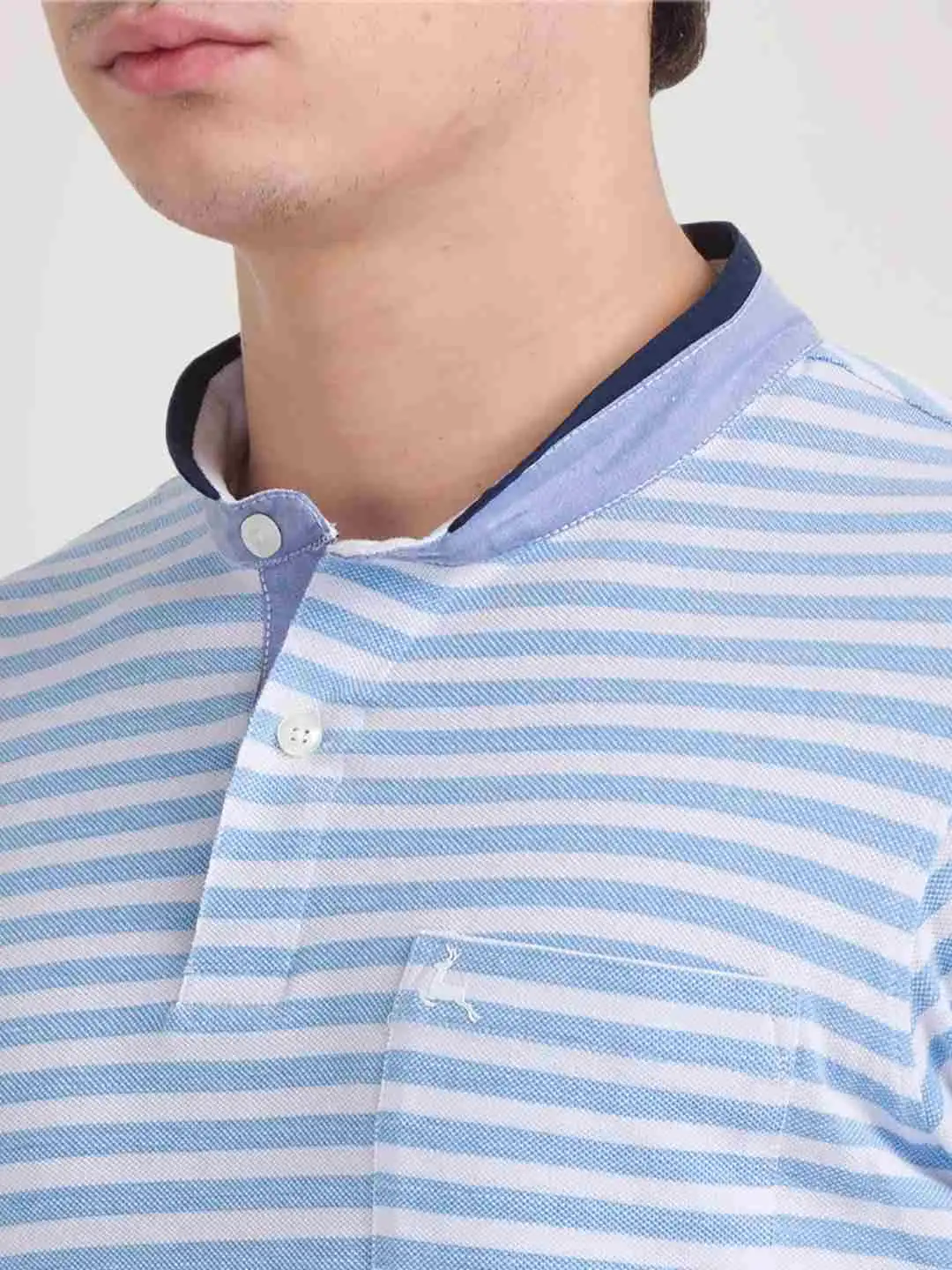 Men Blue Regular Fit Yarn Dyed Cotton Henley Neck Collar T-Shirt - Image 3