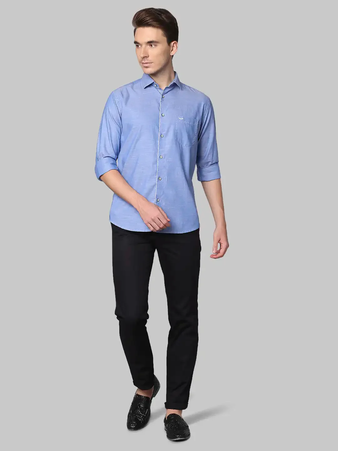 Men Blue Slim Fit Chambray Cotton Cut Away Collar Shirts - Image 5