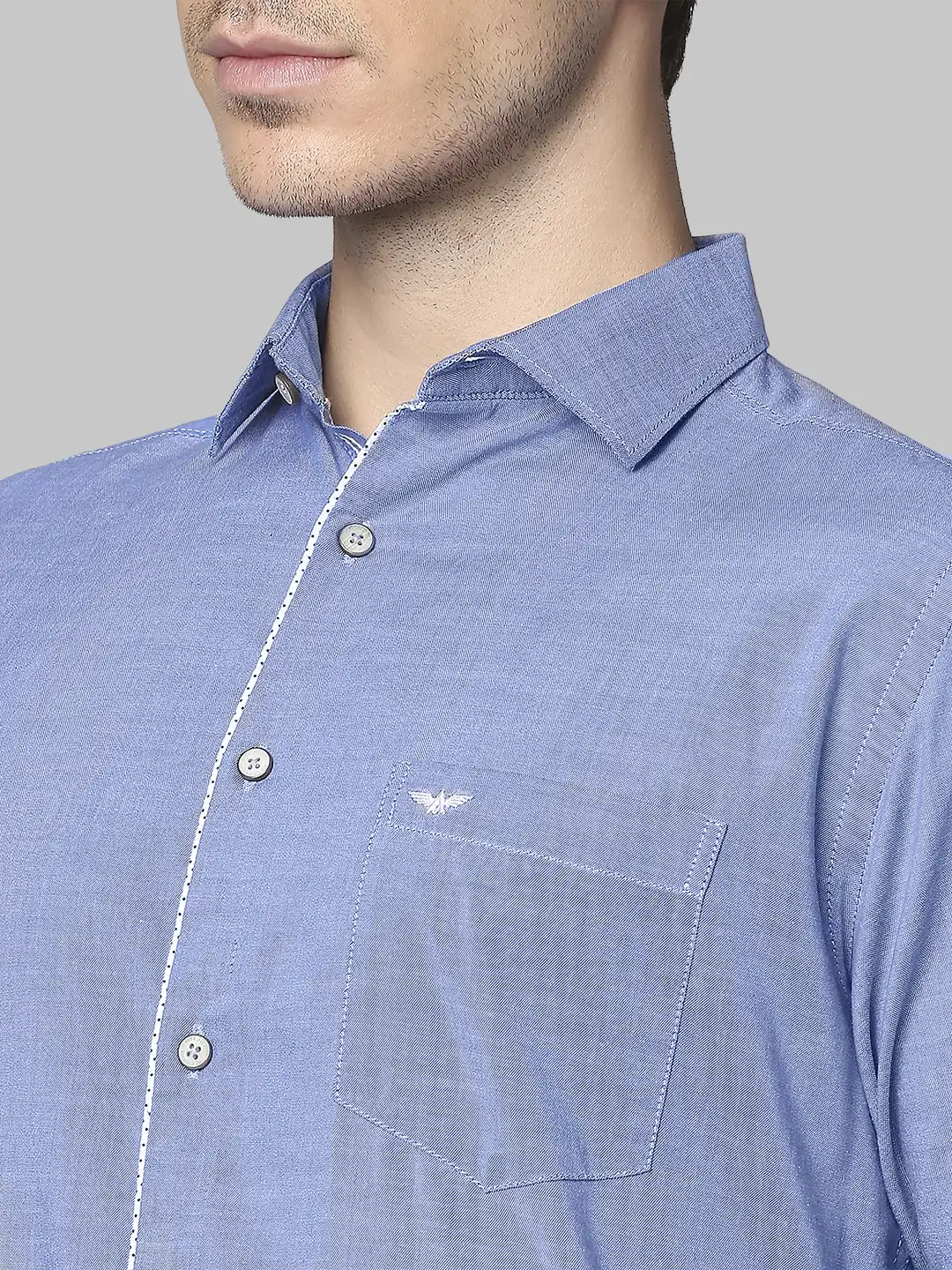 Men Blue Slim Fit Chambray Cotton Cut Away Collar Shirts - Image 6