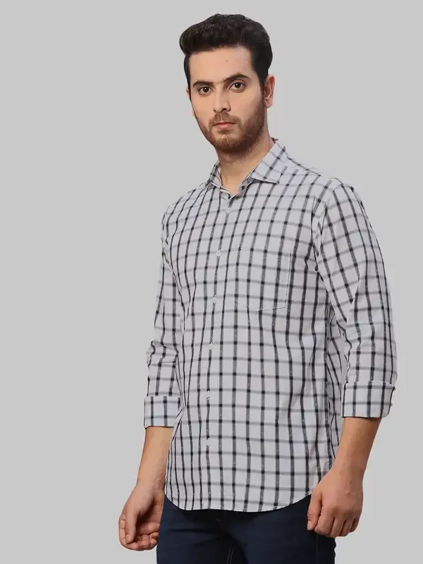 Men Blue Slim Fit Checks Cotton Cut Away Collar Shirts - Image 3