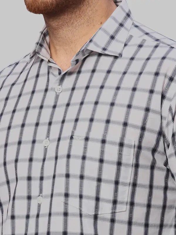 Men Blue Slim Fit Checks Cotton Cut Away Collar Shirts - Image 7