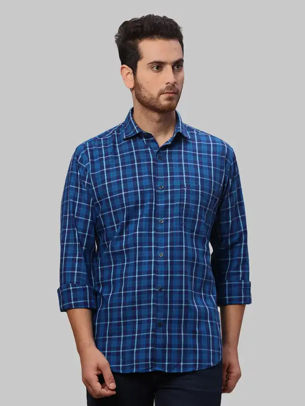 Park Avenue Men Blue Slim Fit Checks Cotton Shirt