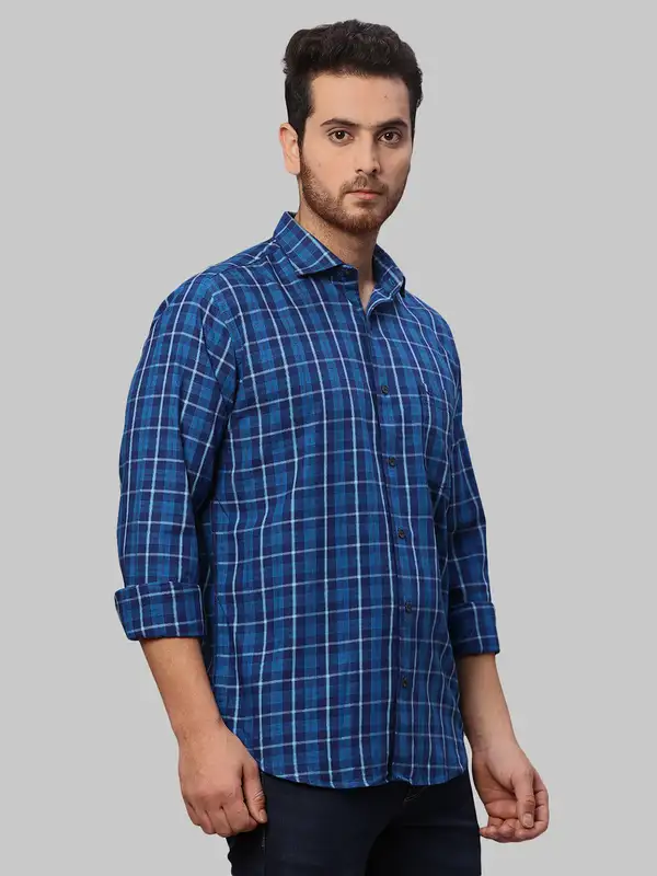 Park Avenue Men Blue Slim Fit Checks Cotton Shirt - Image 2