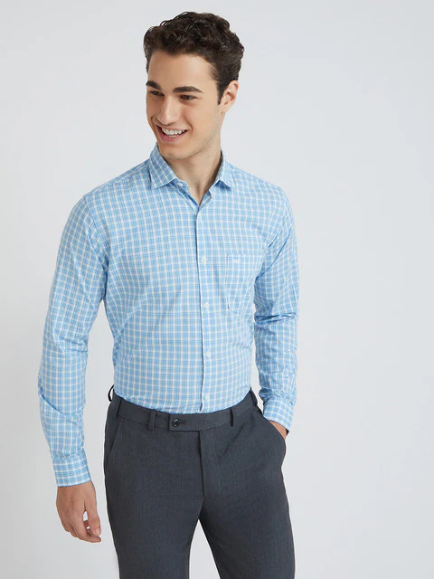 Men Blue Slim Fit Checks Cotton Cut Away Collar Shirts