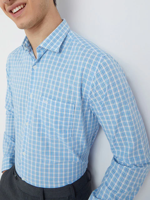 Men Blue Slim Fit Checks Cotton Cut Away Collar Shirts - Image 6