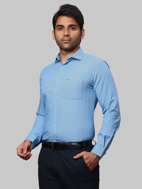 Men Blue Slim Fit Checks Cotton Cut Away Collar Shirts - Image 3