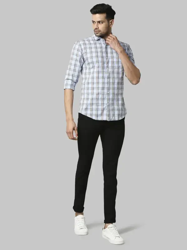 Men Blue Slim Fit Checks Cotton Cut Away Collar Shirts - Image 5