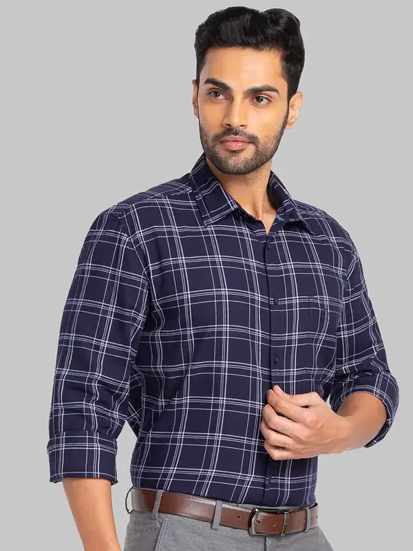 Men Blue Slim Fit Checks Cotton Full Sleeve Shirts - Image 2