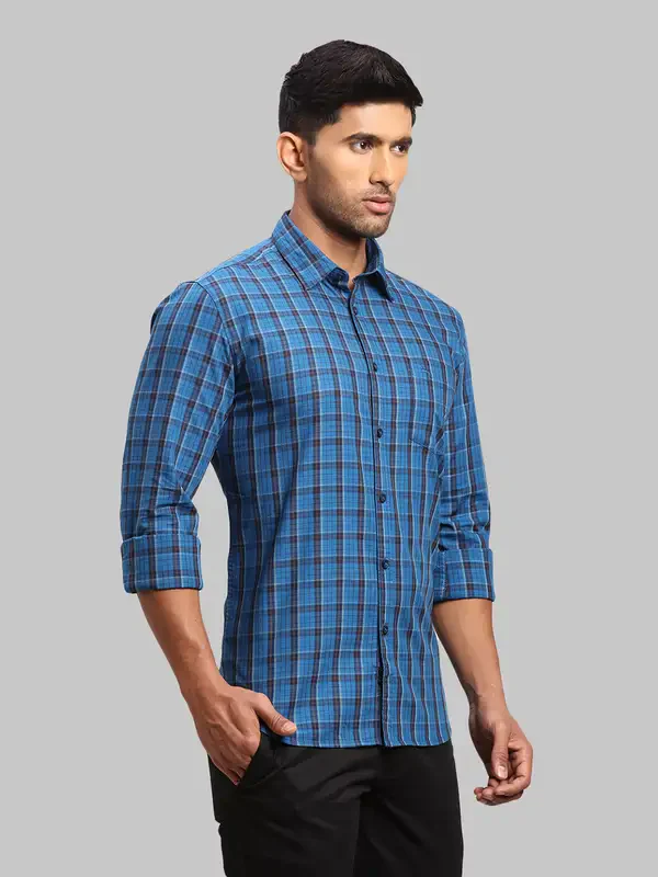 Men Blue Slim Fit Checks Cotton Full Sleeve Shirts - Image 2