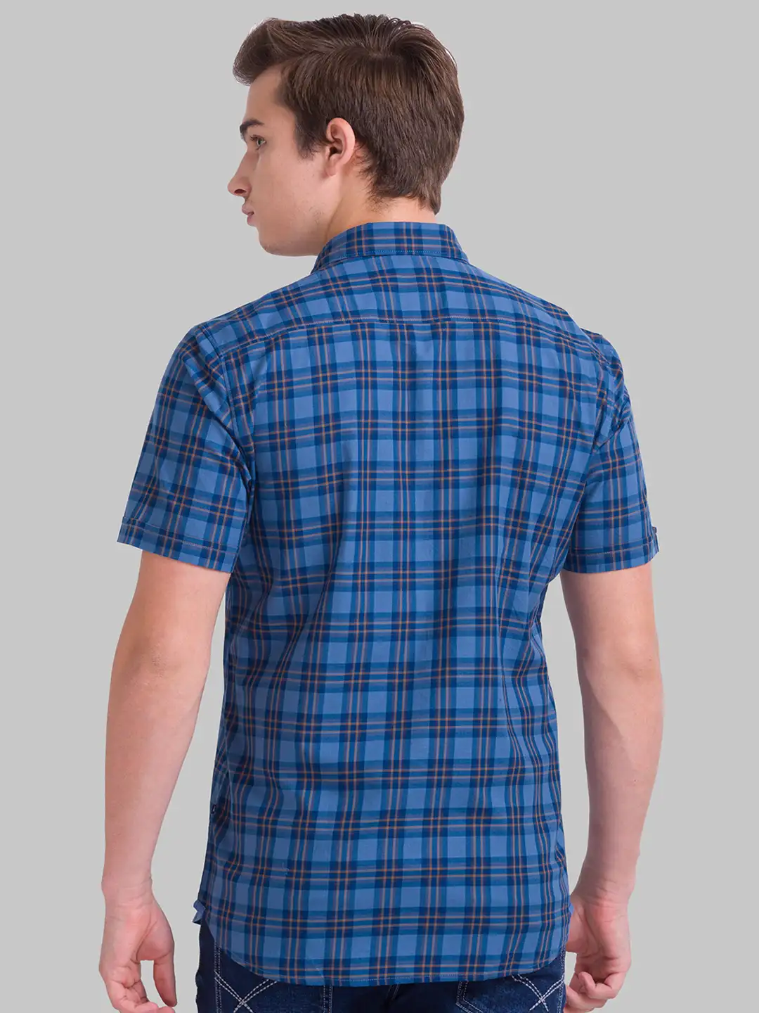 Men Blue Slim Fit Checks Cotton Half Sleeve Shirts - Image 4