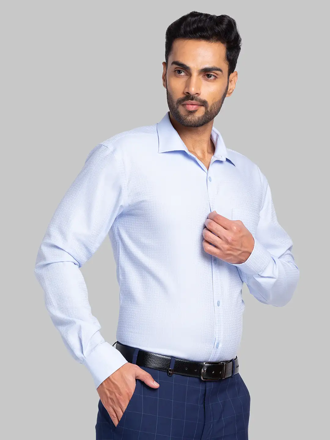 Men Blue Slim Fit Checks Cotton Shirts - Image 2