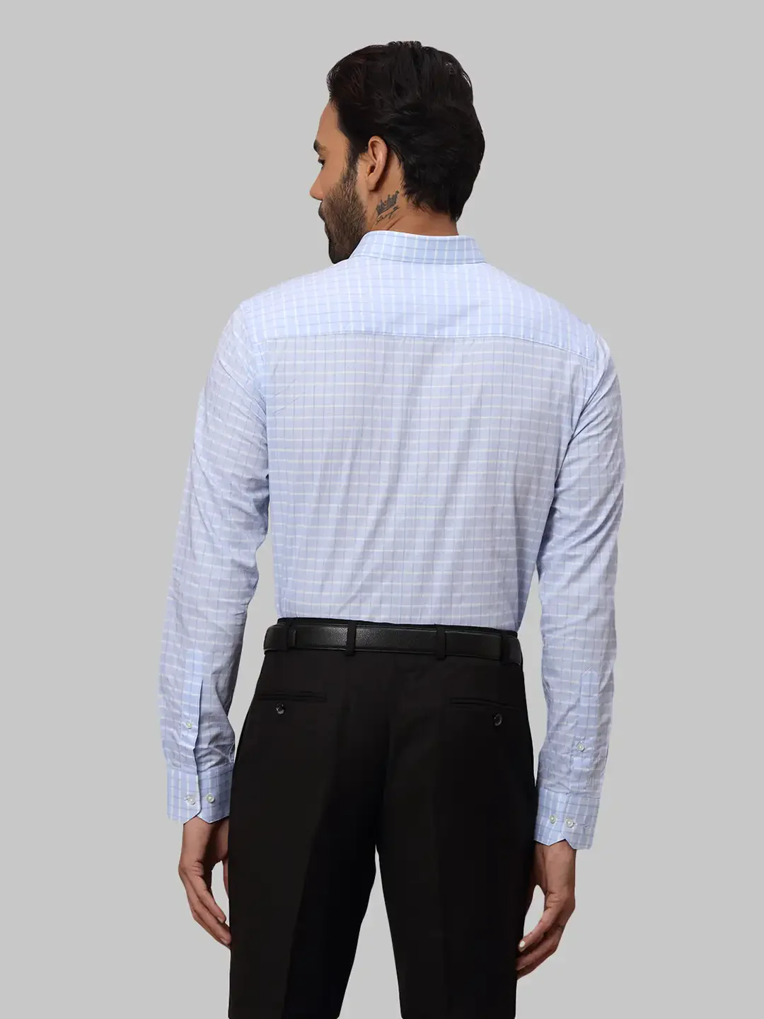 Men Blue Slim Fit Checks Cotton Shirts - Image 4