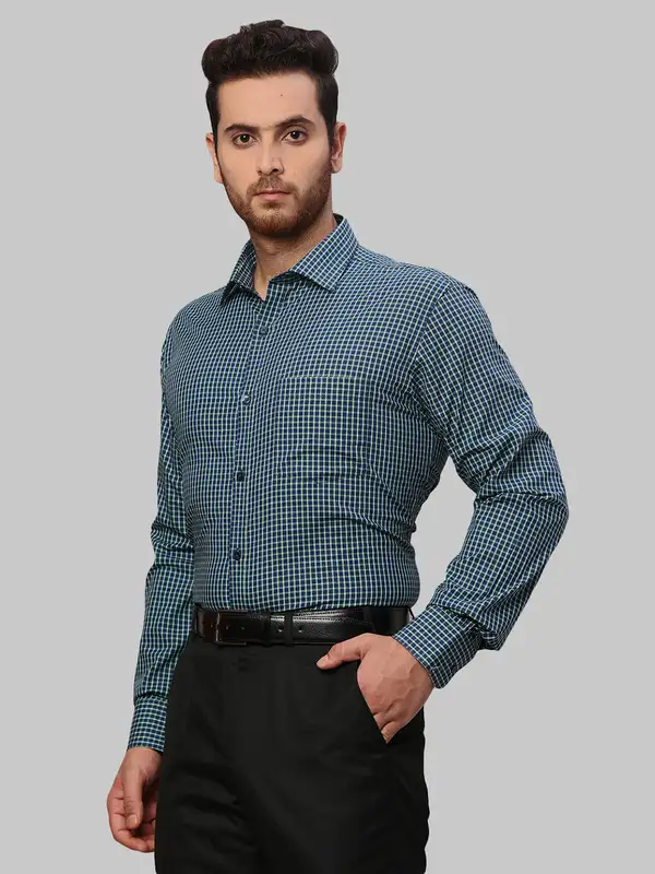 Men Blue Slim Fit Checks Cotton Shirts - Image 3
