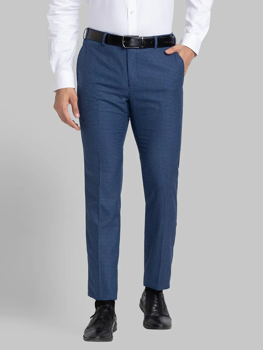 Men Blue Slim Fit Checks Polyester Blend Trouser