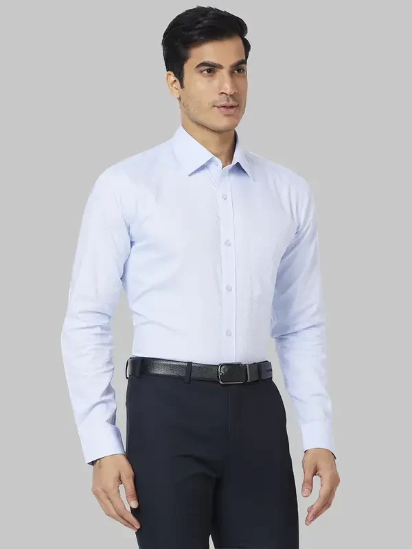 Men Blue Slim Fit Dobby Cotton Shirts - Image 2