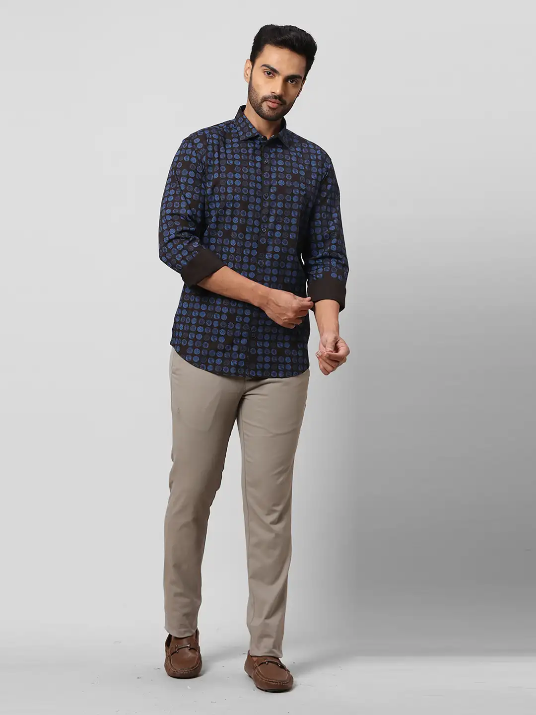 Men Blue Slim Fit Print Cotton Blend Cut Away Collar Shirts - Image 5