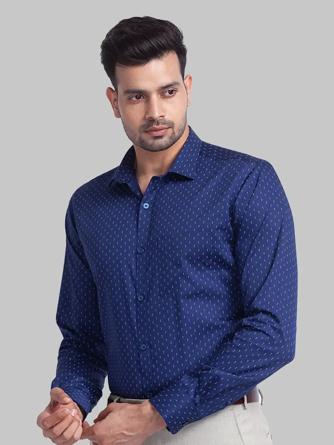 Men Blue Slim Fit Print Cotton Cut Away Collar Shirts - Image 3