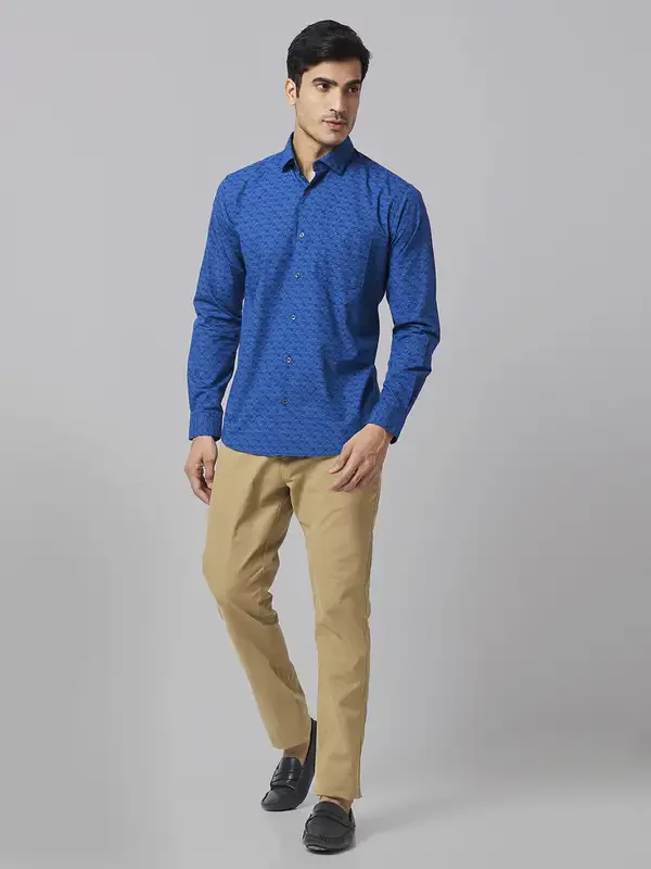 Men Blue Slim Fit Print Cotton Cut Away Collar Shirts - Image 6