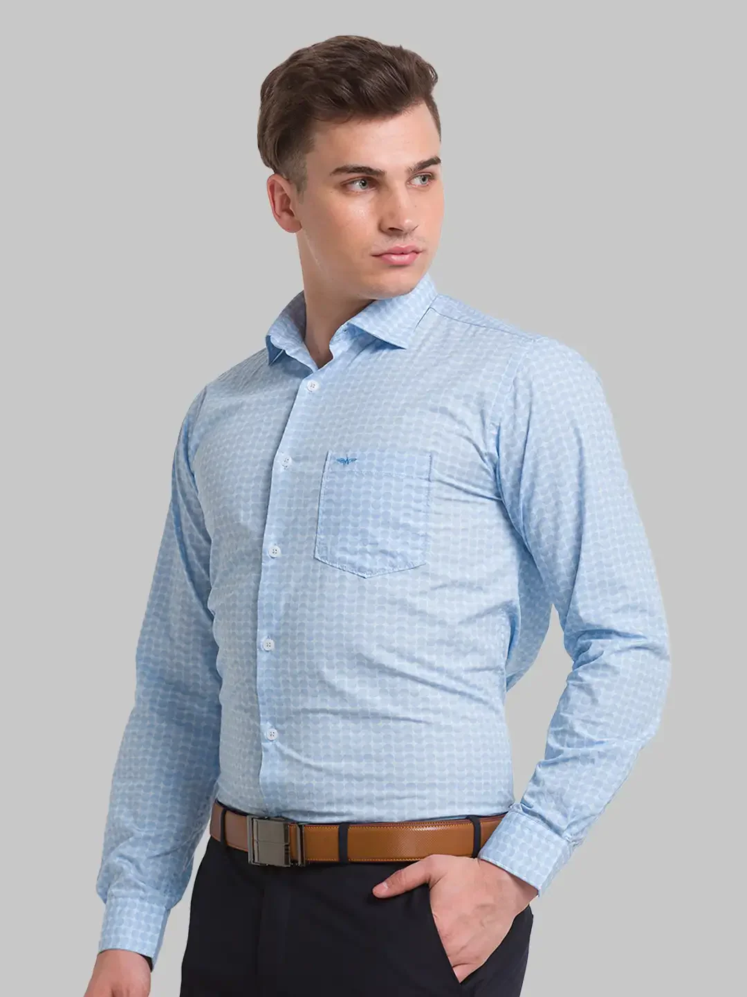 Men Blue Slim Fit Print Cotton Cut Away Collar Shirts - Image 3