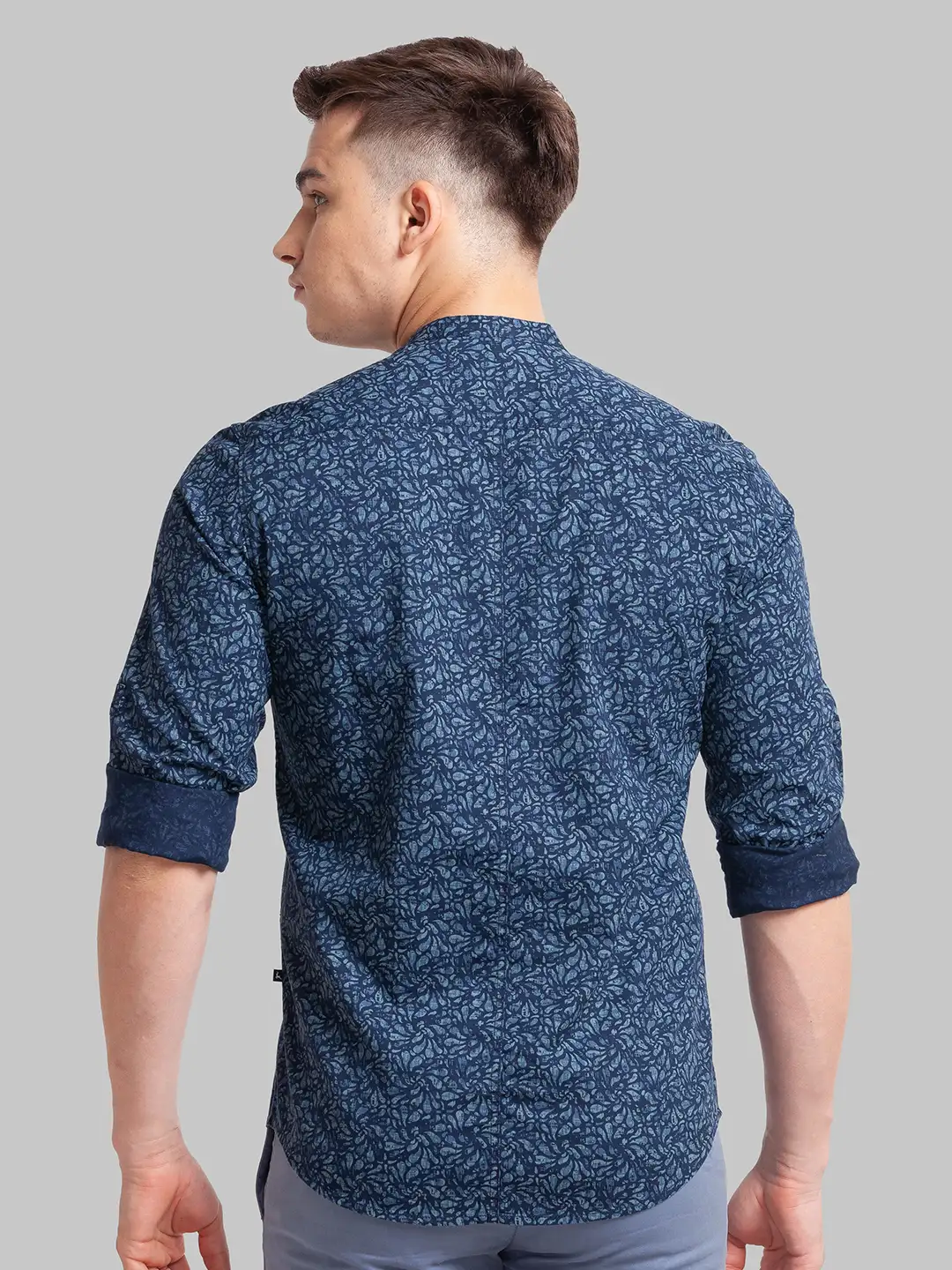 Men Blue Slim Fit Print Cotton Full Sleeve Shirts - Image 4