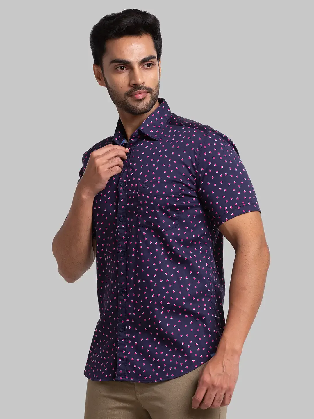 Men Blue Slim Fit Print Cotton Half Sleeve Shirts - Image 3