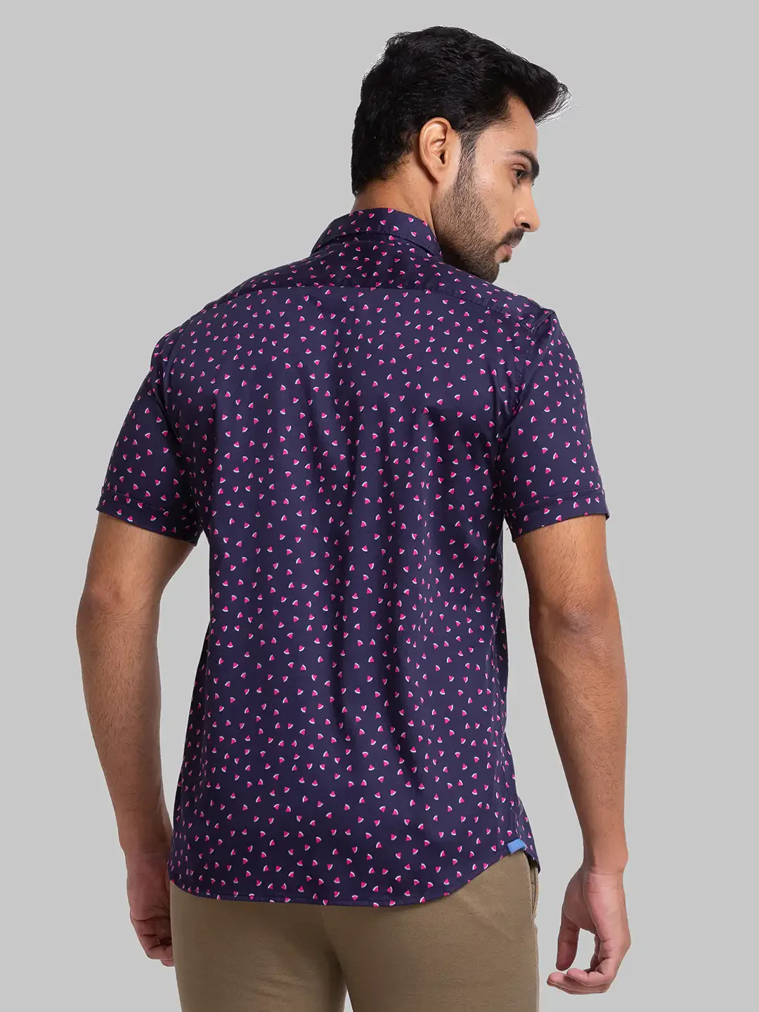 Men Blue Slim Fit Print Cotton Half Sleeve Shirts - Image 4