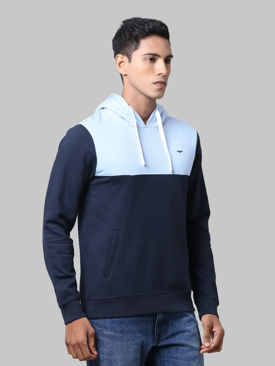 Men Blue Slim Fit Print Cotton Polyester Blend Sweatshirts - Image 2