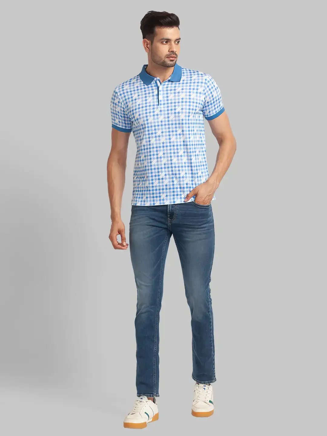 Men Blue Slim Fit Print Cotton Round Neck Collar Polo T-Shirt - Image 6