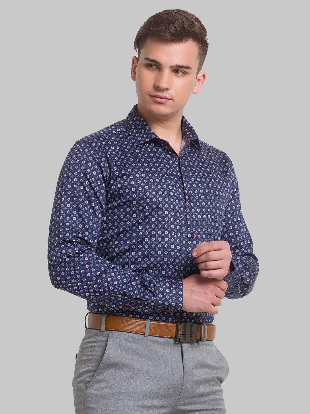 Men Blue Slim Fit Print Cotton Shirts - Image 2