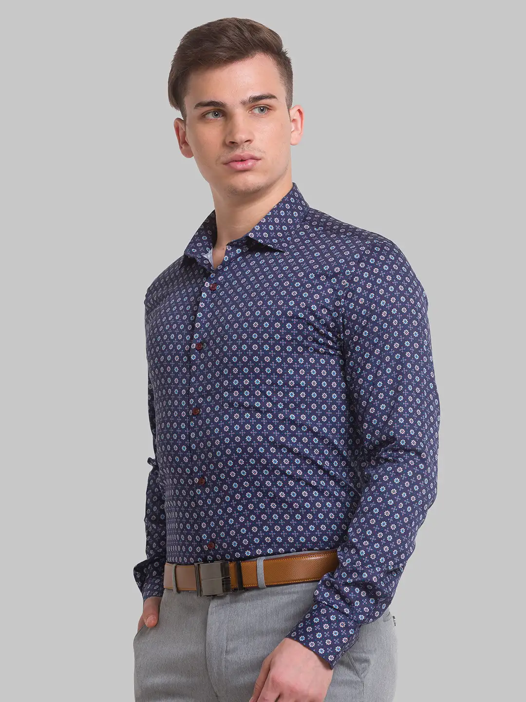 Men Blue Slim Fit Print Cotton Shirts - Image 3