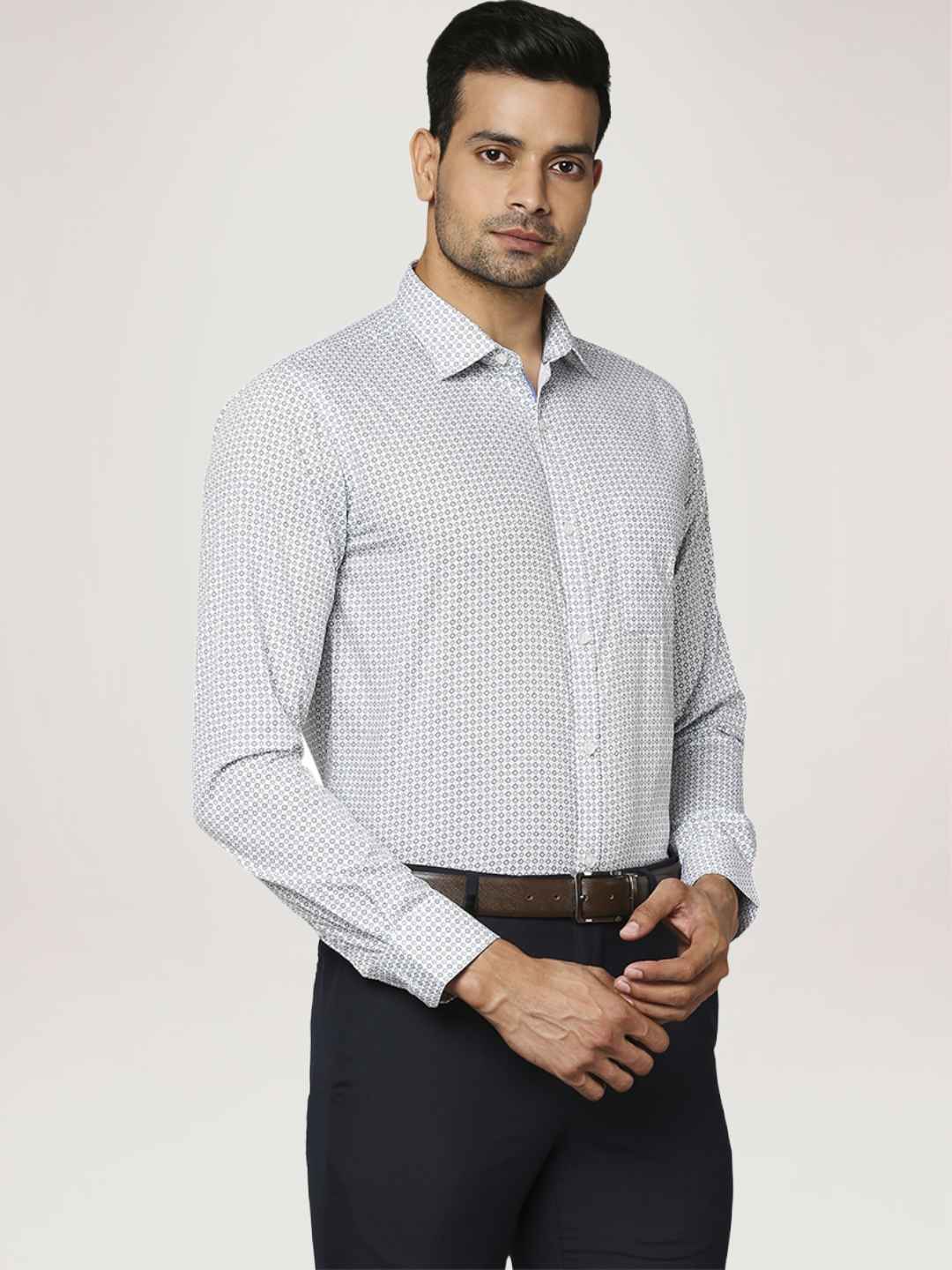 Men Blue Slim Fit Print Cotton Shirts - Image 4