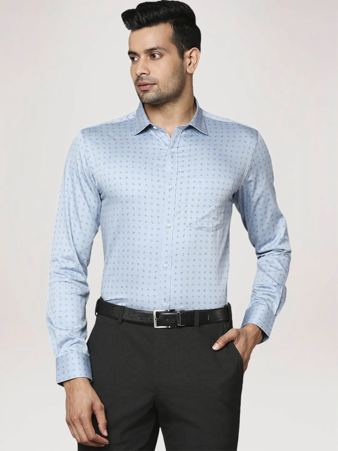 Men Blue Slim Fit Print Cotton Shirts - Image 4
