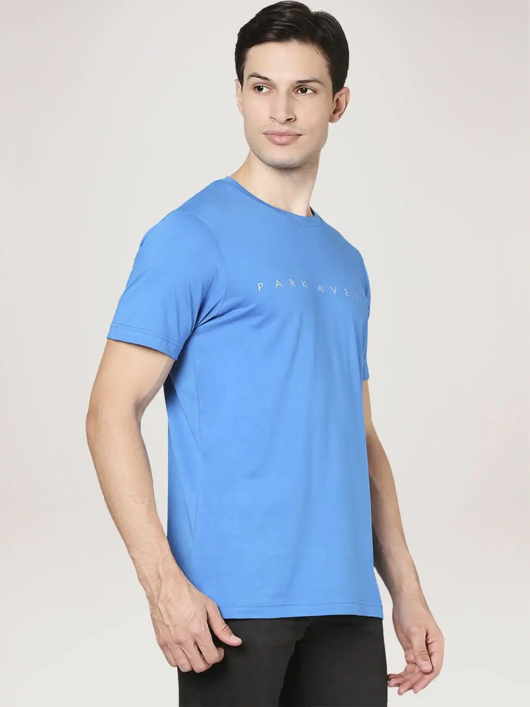 Men Blue Slim Fit Solid Cotton Blend Crew Neck Collar T-Shirt - Image 5