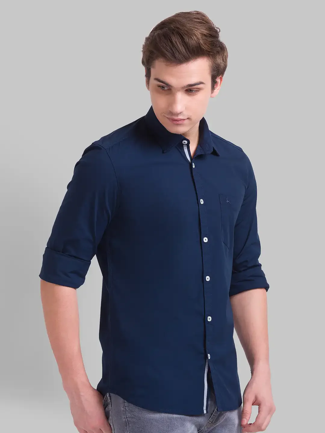 Men Blue Slim Fit Solid Cotton Blend Full Sleeve Shirts - Image 2
