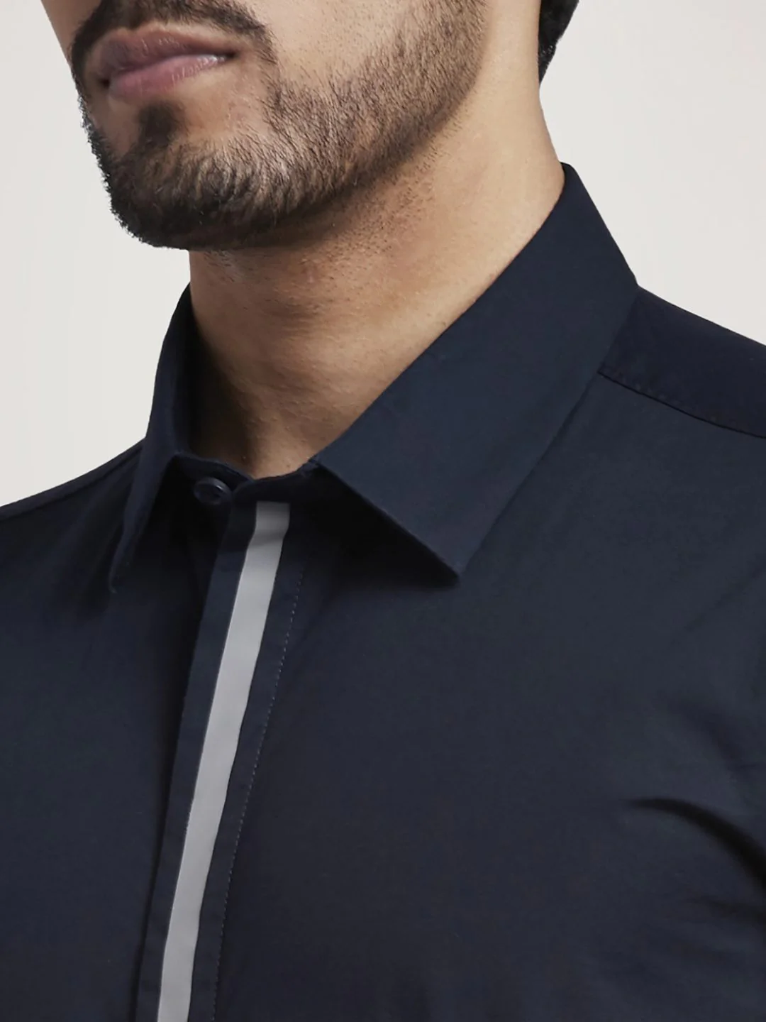 Men Blue Slim Fit Solid Cotton Blend Full Sleeve Shirts