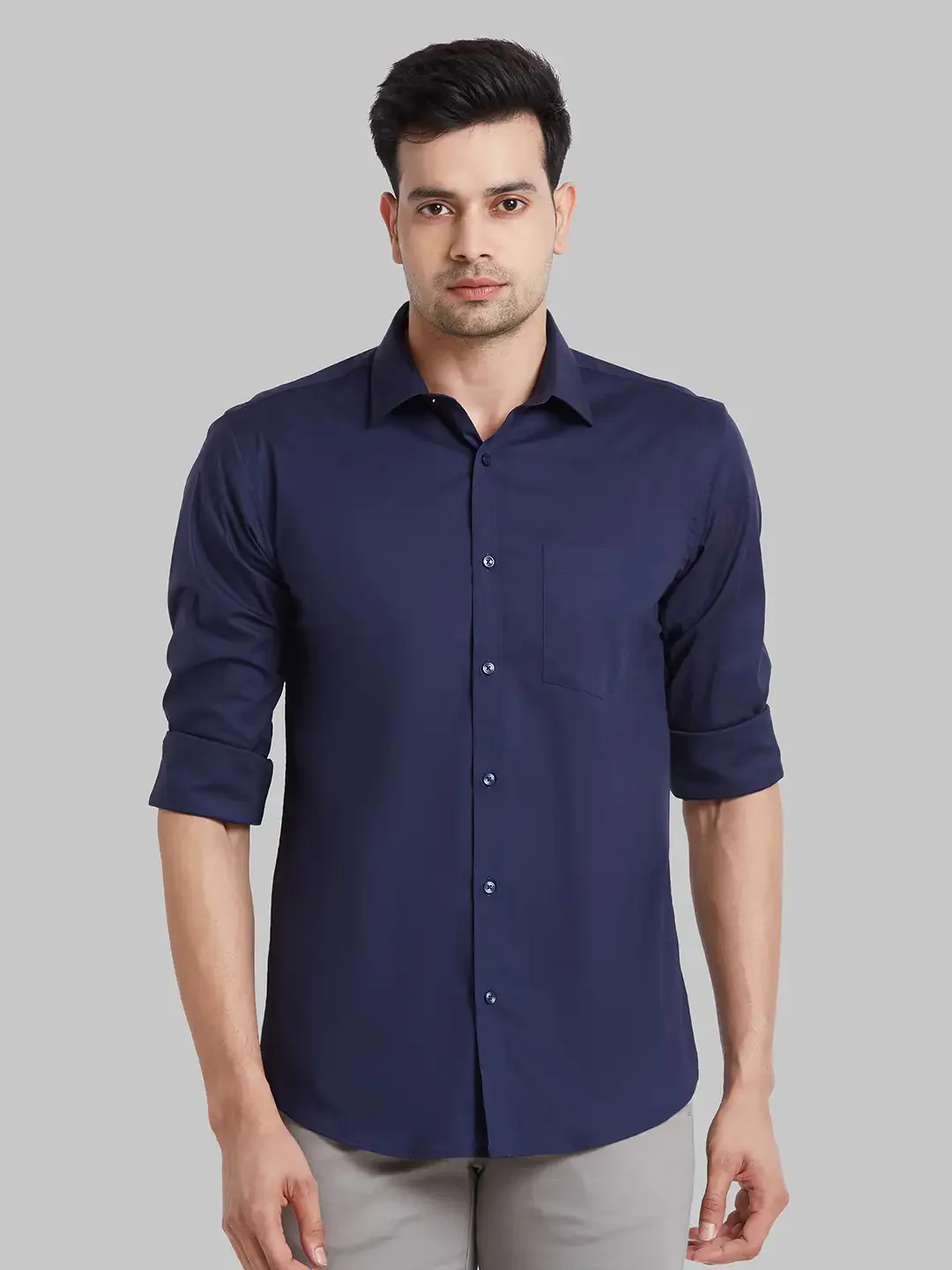 Men Blue Slim Fit Solid Cotton Blend Shirts